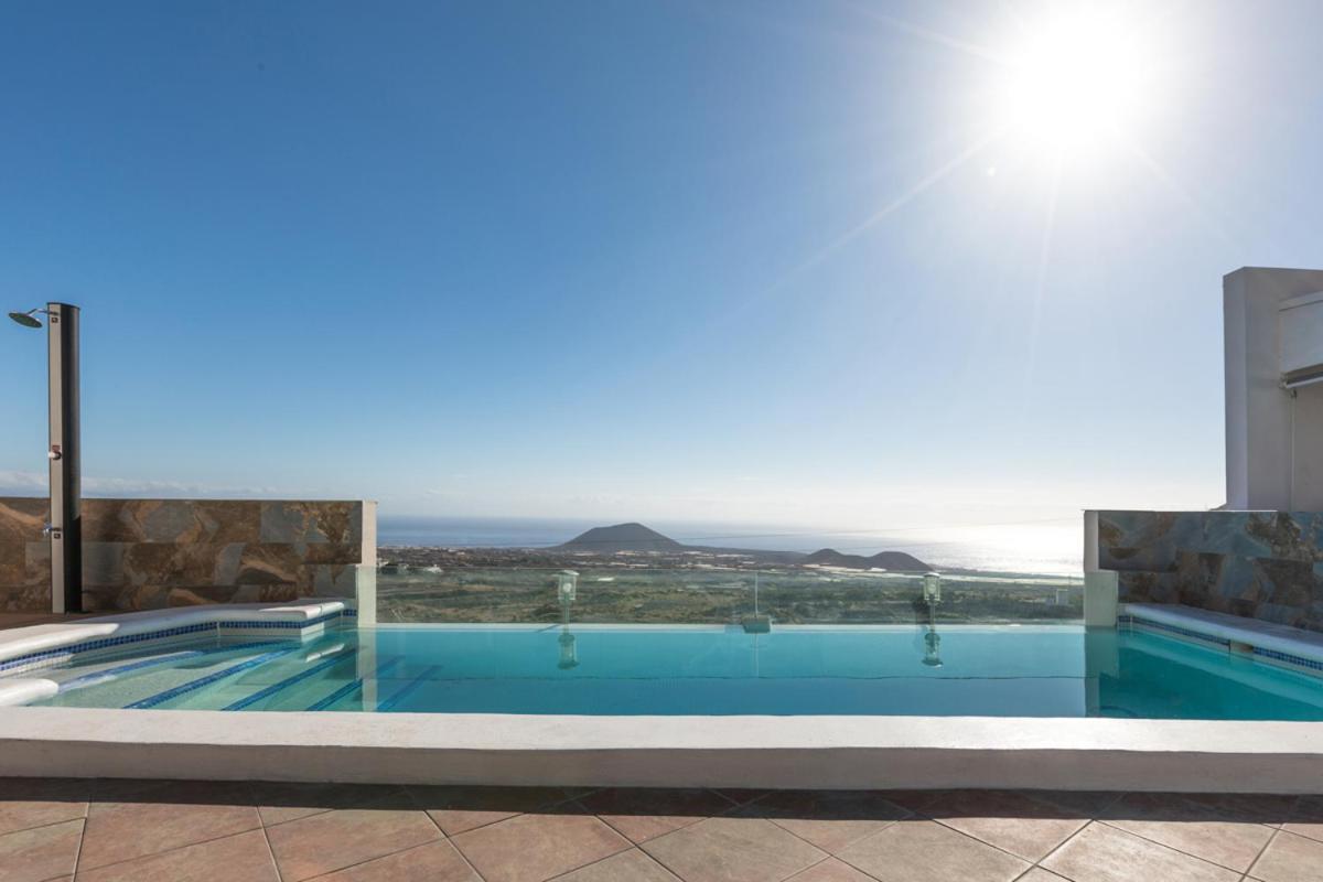 Jvg Villas - Villa Carolina กวีมาร์ ภายนอก รูปภาพ